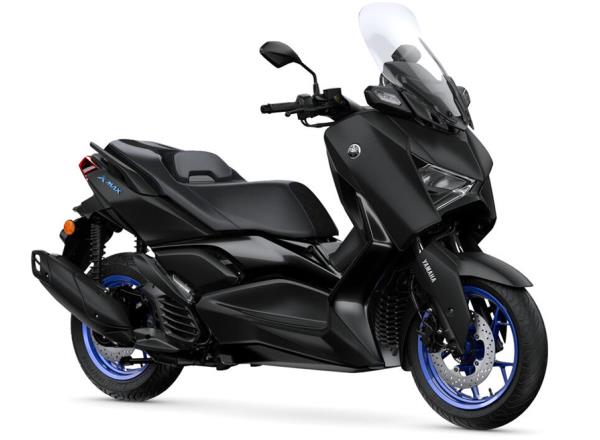 XMAX 125