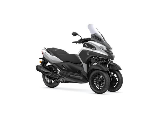 Tricity 300