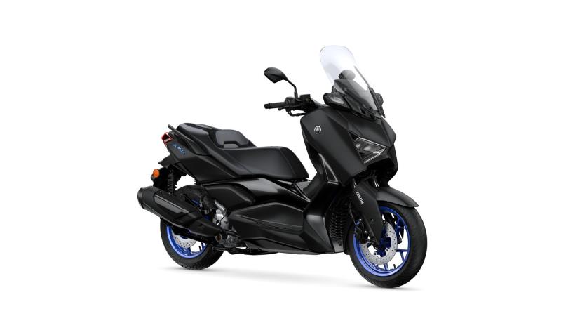 XMAX 300