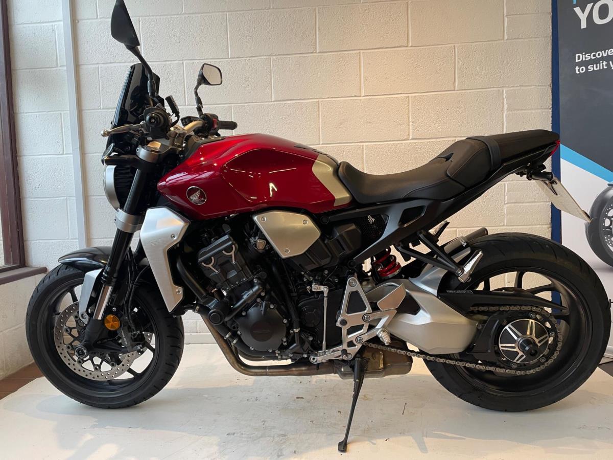 Main image of 2018 Honda CB1000R