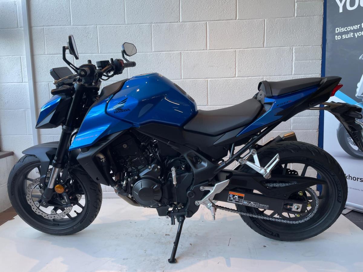 Main image of 2025 Honda CB750 Hornet