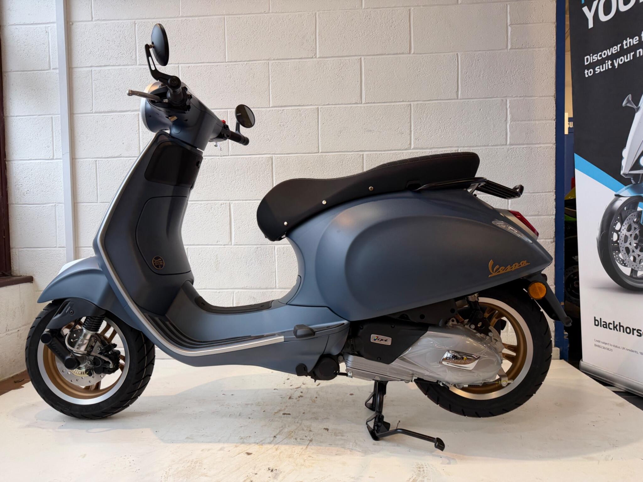 New Piaggio Vespa Primavera 125 Officina 8