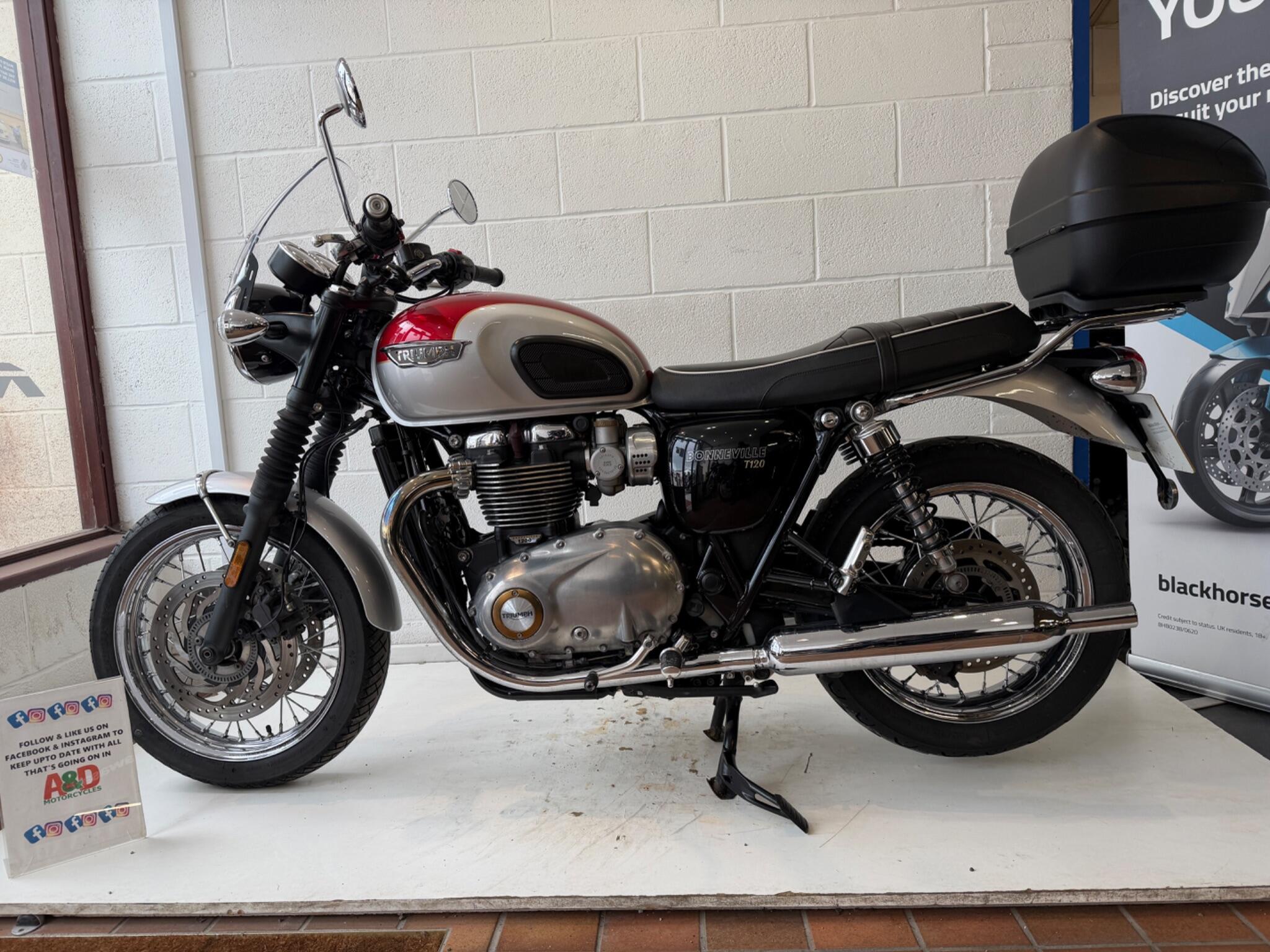 2018 Triumph Bonneville T120