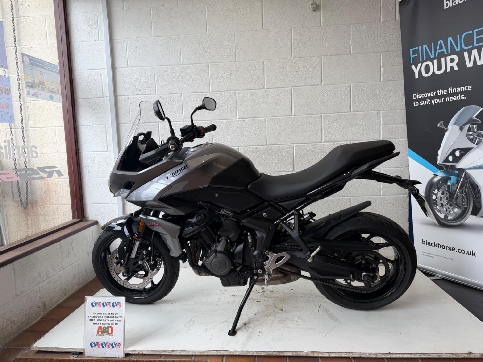 2024 Triumph Tiger Sport 660
