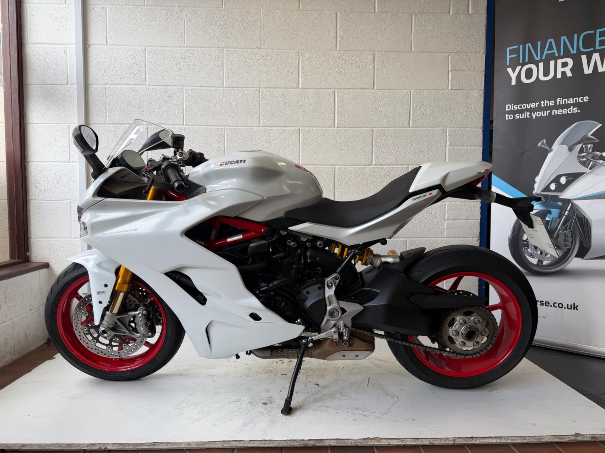 2017 Ducati Supersport S