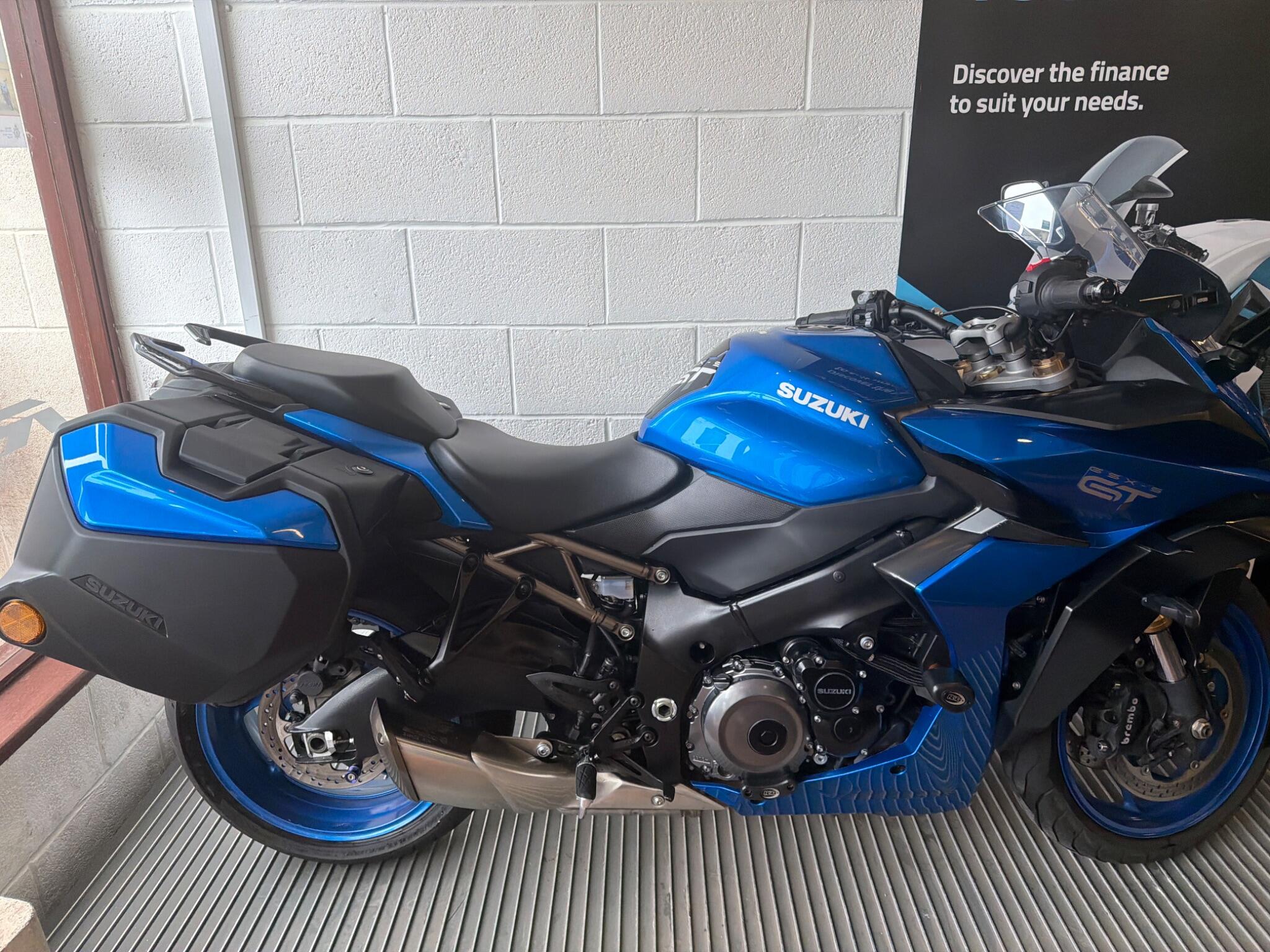 2023 Suzuki GSX-S1000GT+ 2023 Suzuki GSX-S1000GT+