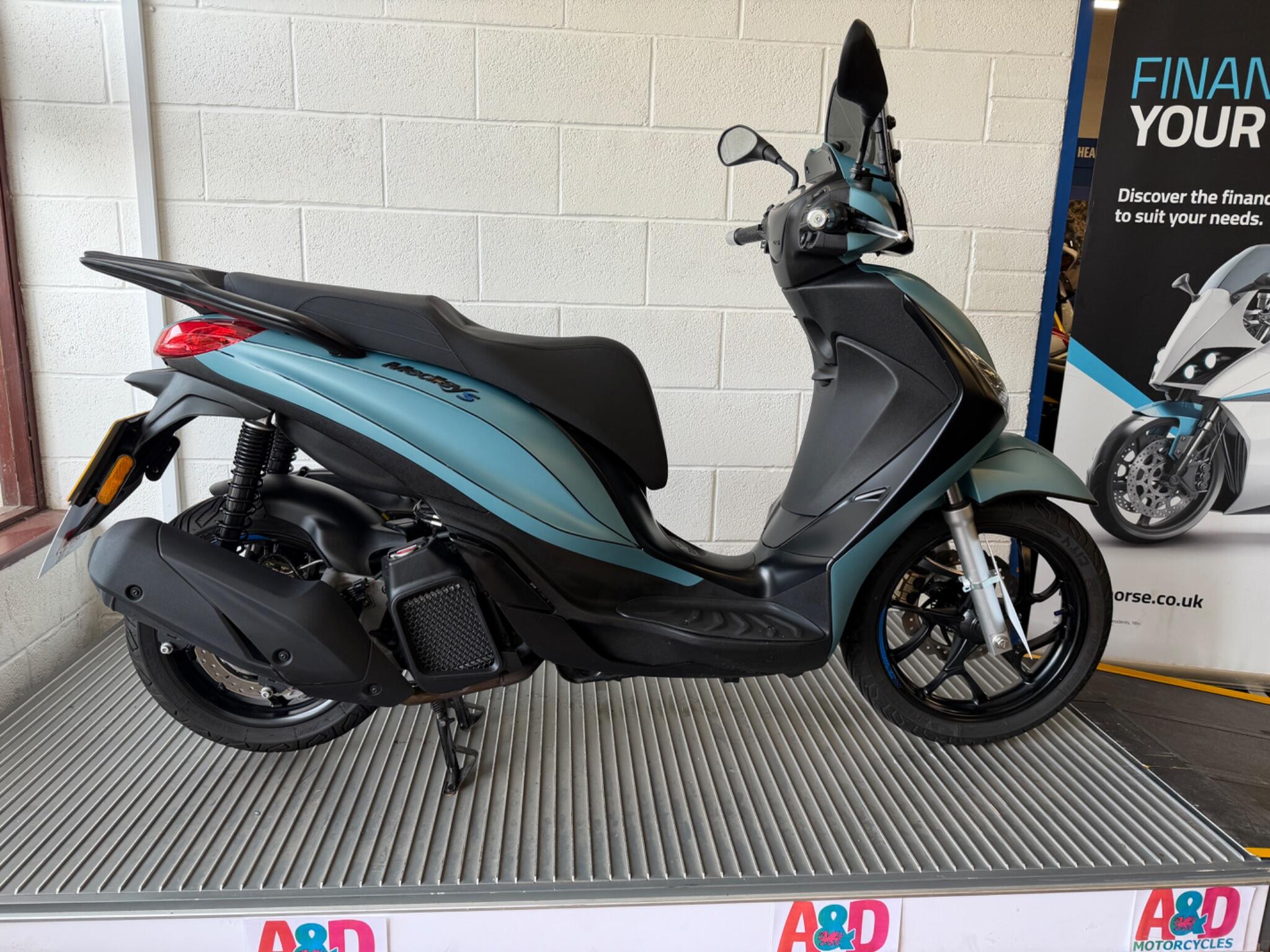 2026 Piaggio Medley 125