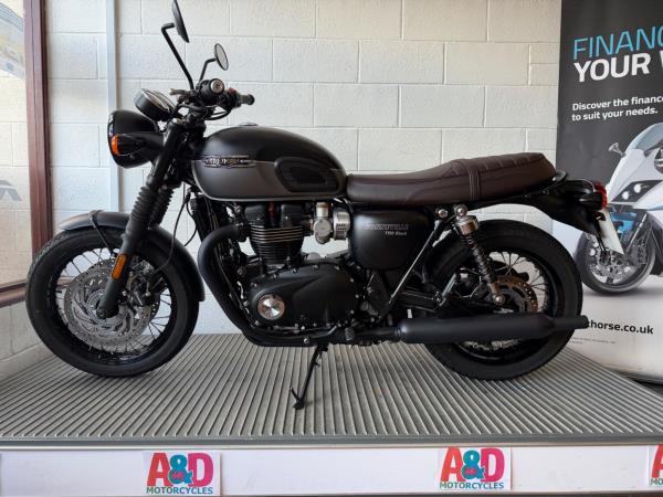 2022 Triumph Bonneville T120