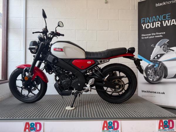 2025 Yamaha XSR125