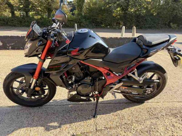 2023 Honda CB750 HORNET BLACK