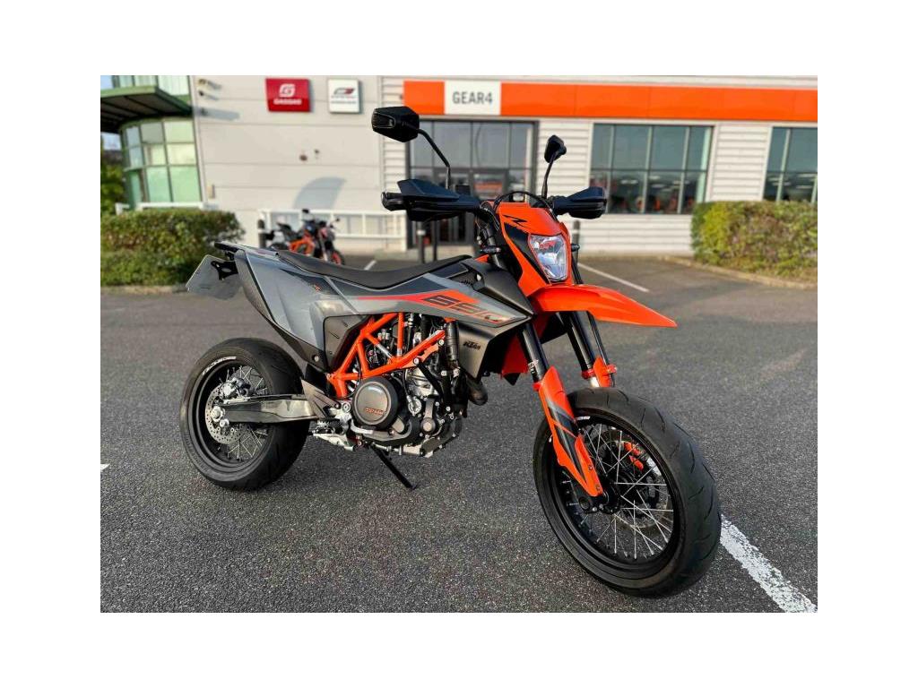 Ktm 690 deals supermoto price