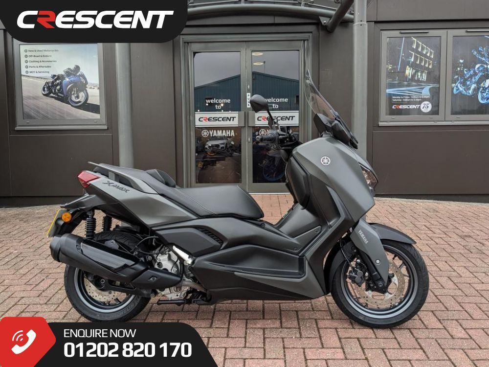 2025 Yamaha XMAX 300
