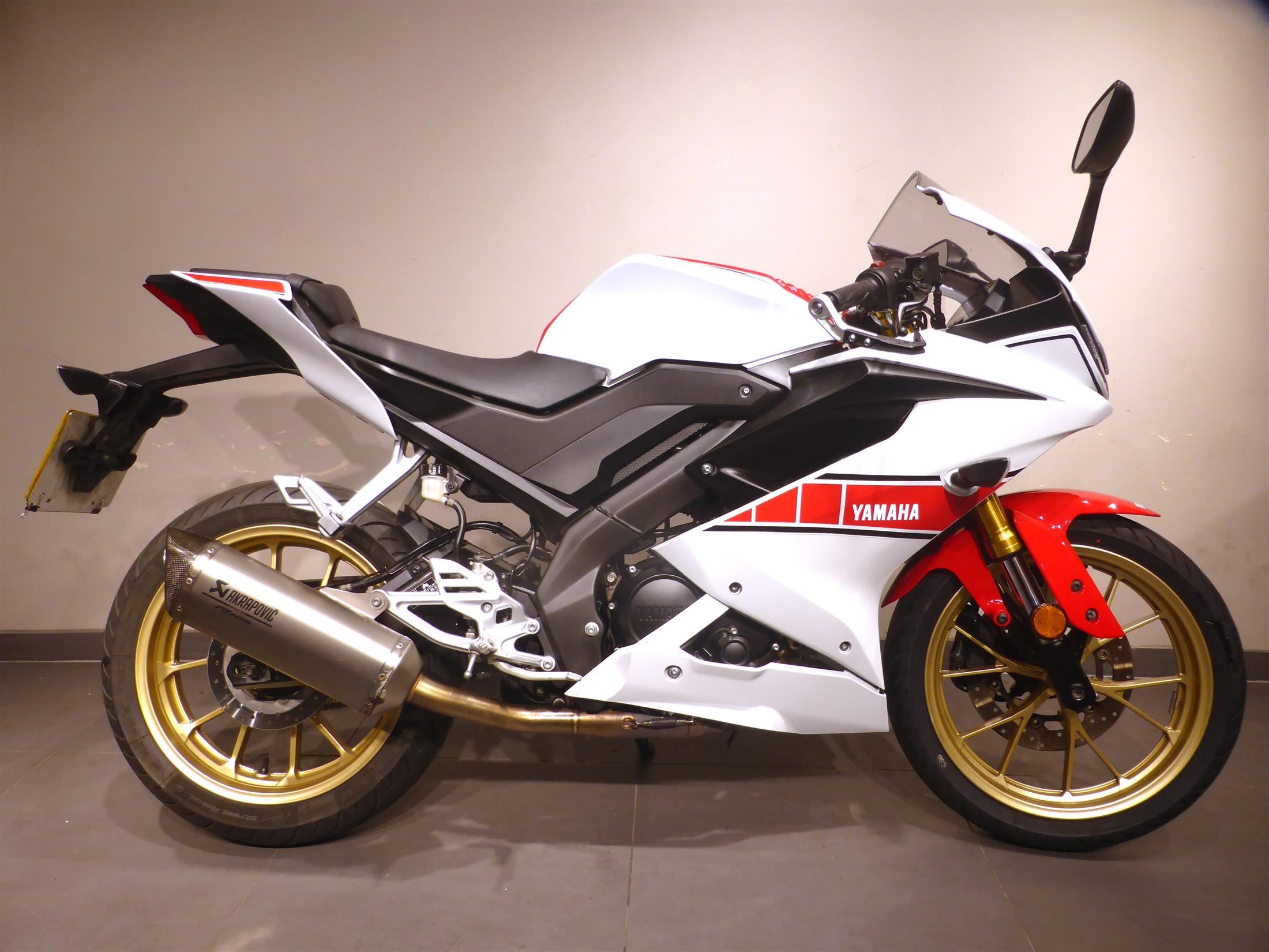 YAMAHA R125 60TH ANNIVERSARY EDITION