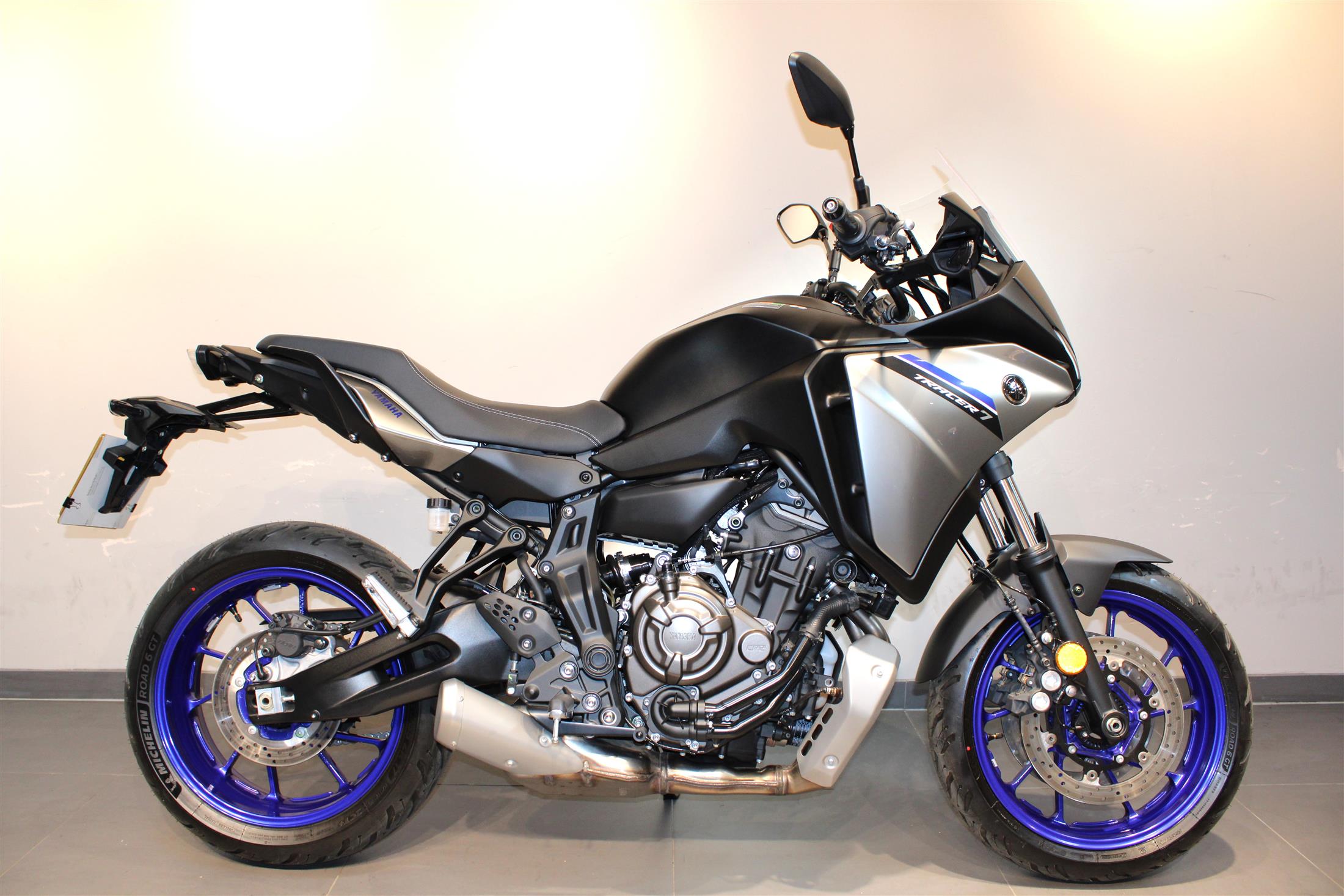 YAMAHA TRACER 7
