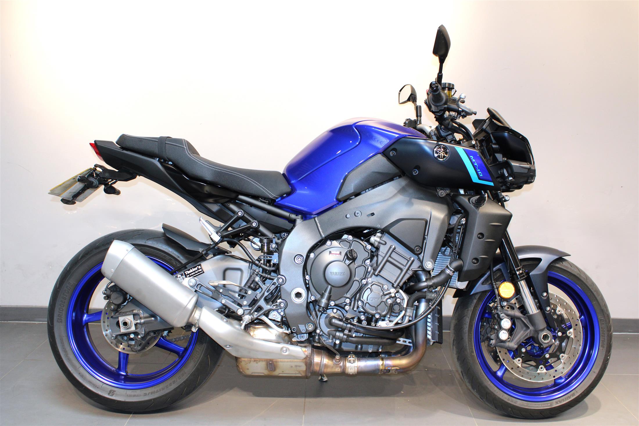 YAMAHA MT-10