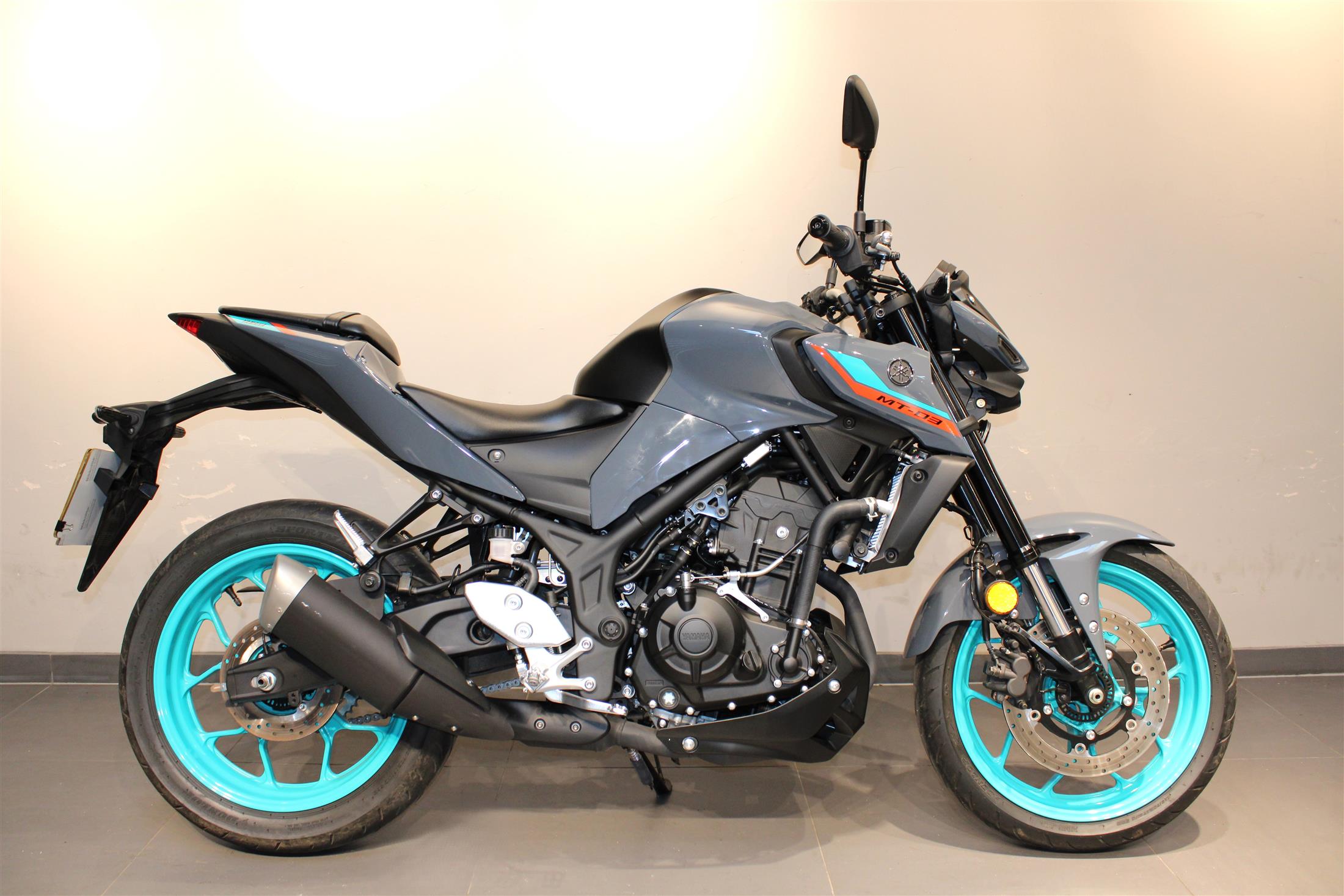 YAMAHA MT-03