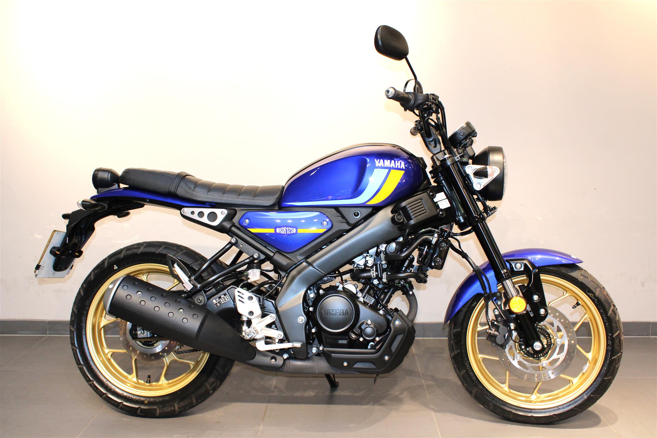 YAMAHA XSR125