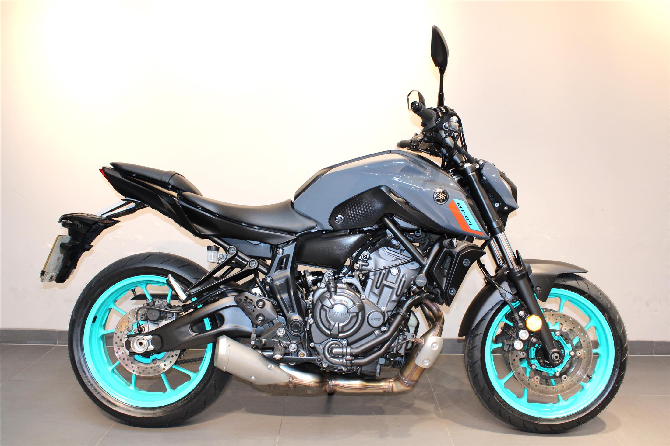 YAMAHA MT-07