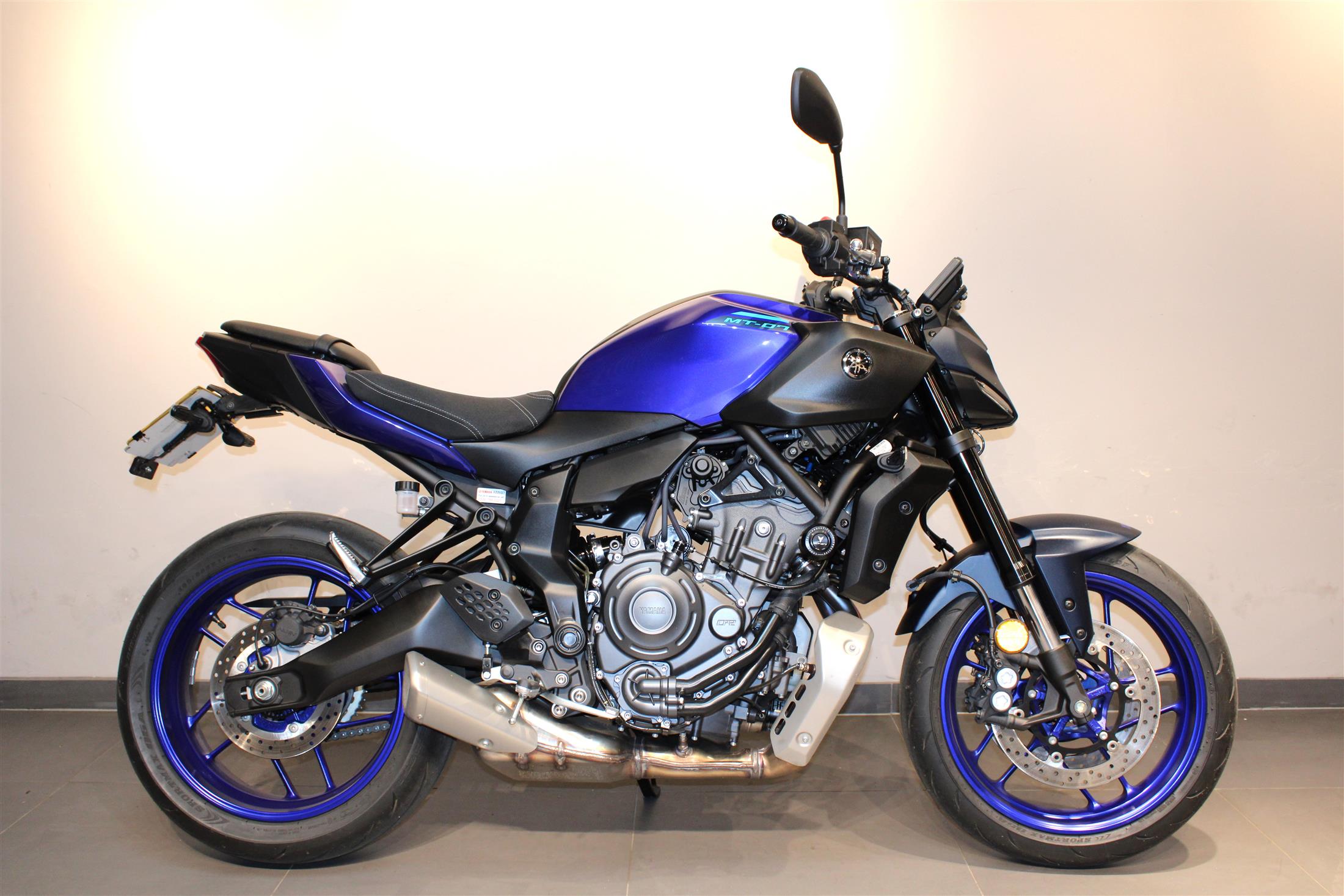 YAMAHA MT-07