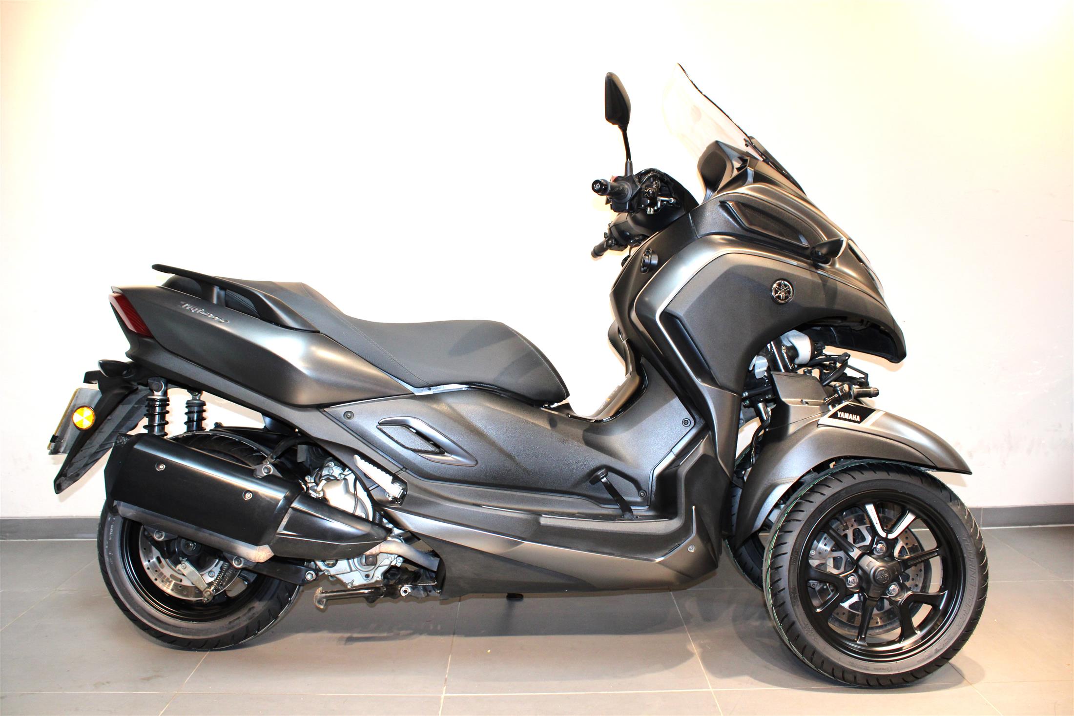 YAMAHA TRICITY 300