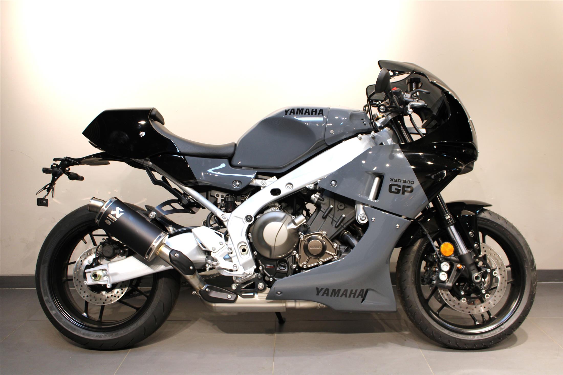 BRAND NEW UNREGISTERED YAMAHA XSR900GP  WITH FULL YAMAHA RACER PACK