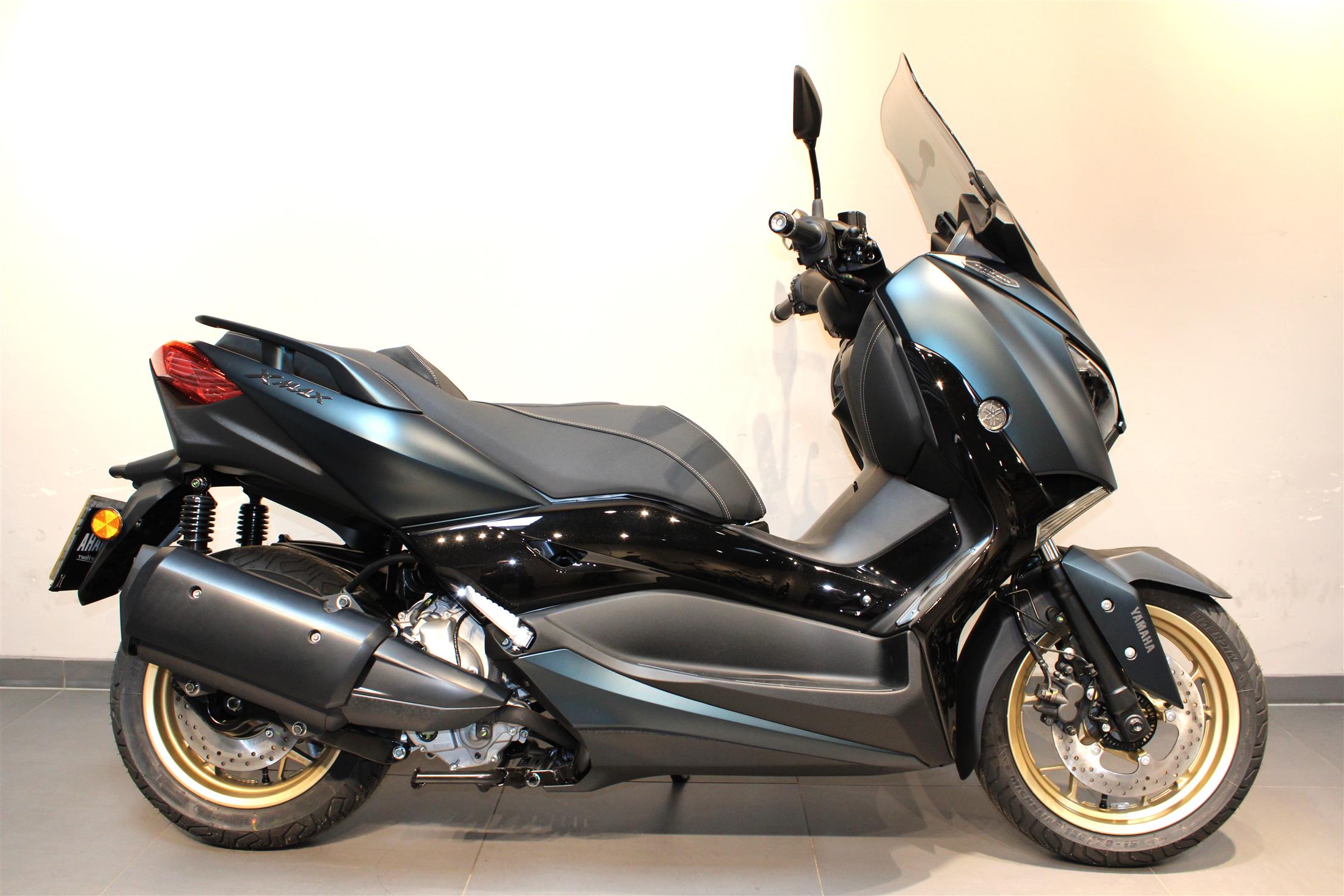 YAMAHA X-MAX 300 TECH MAX