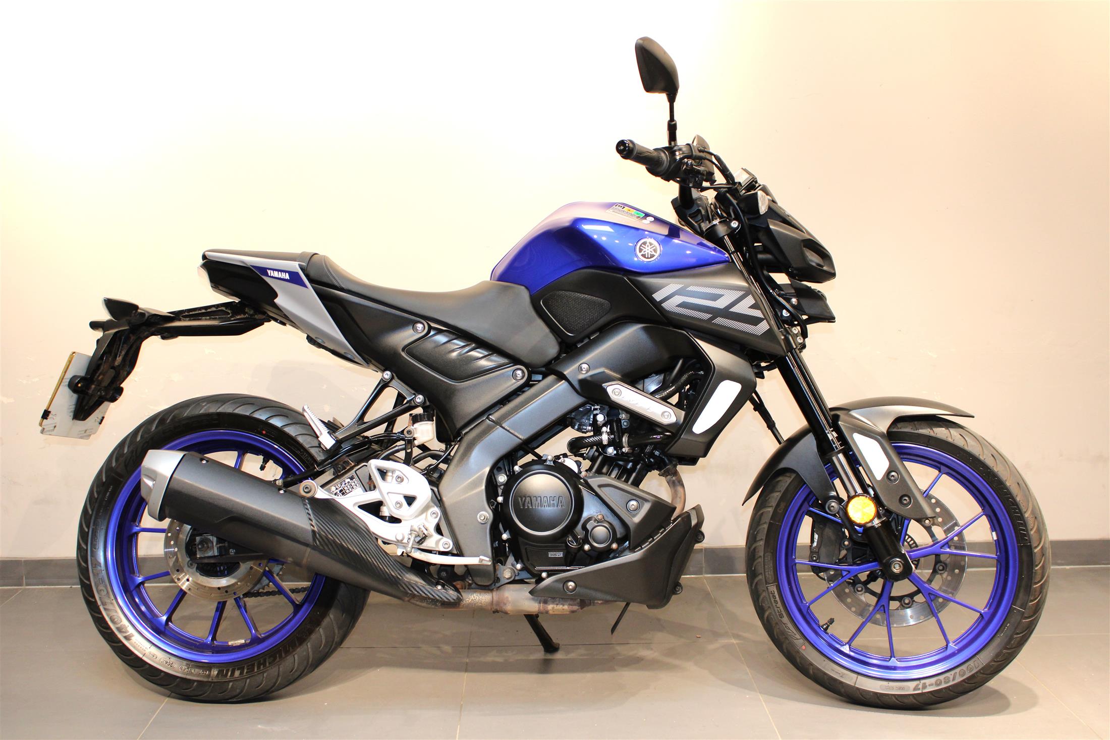 YAMAHA MT-125