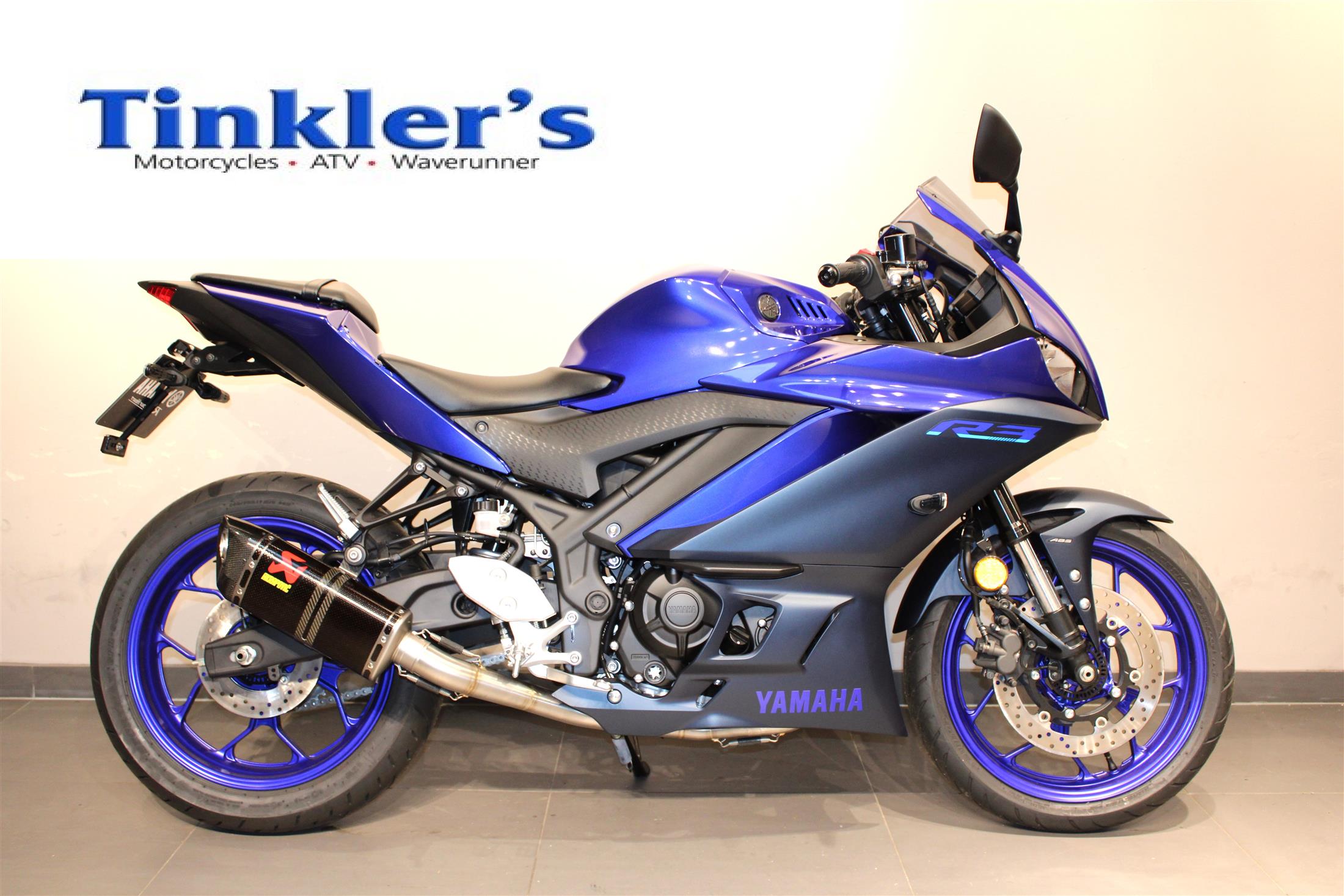 BRAND NEW UN-REGISTERED 2024 MODEL YAMAHA R3 IN BLUE