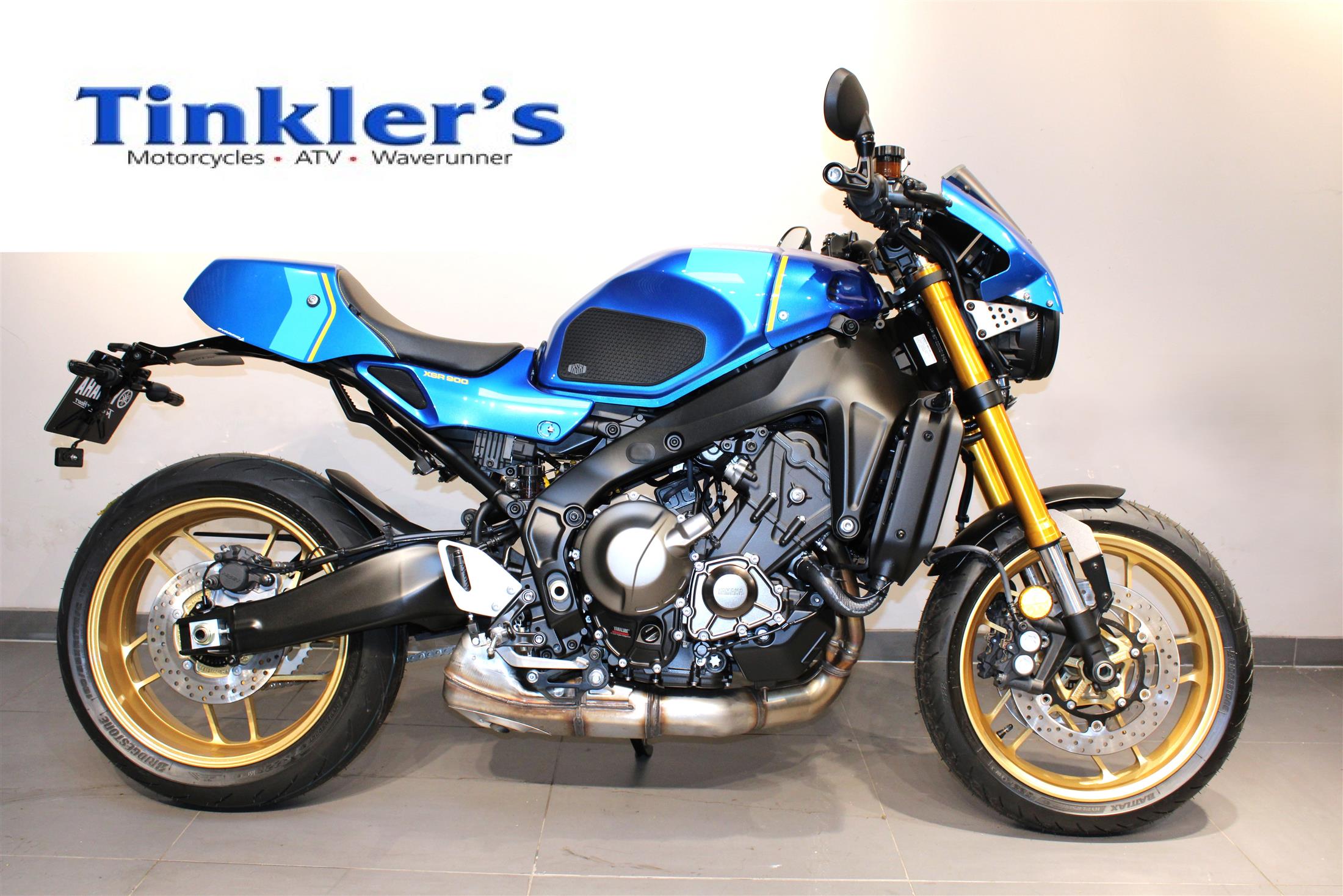 BRAND NEW UN-REGISTERED YAMAHA XSR900 IN BLUE BRAND NEW UN-REGISTERED YAMAHA XSR900 IN BLUE