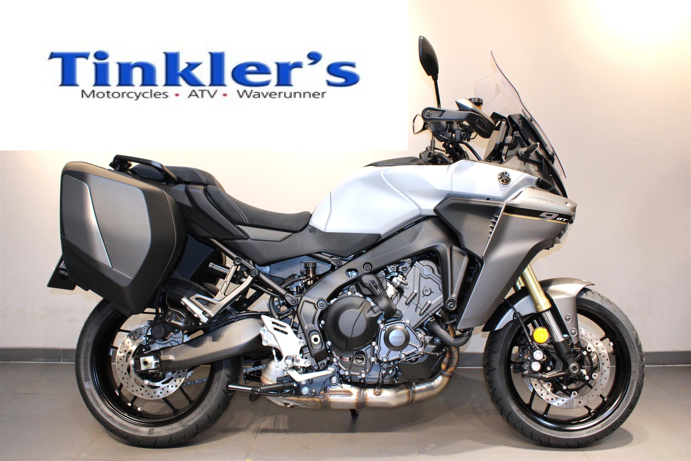 BRAND NEW PRE-REGISTERED TRACER 9 GT Y-AMT IN CERAMIC ICE