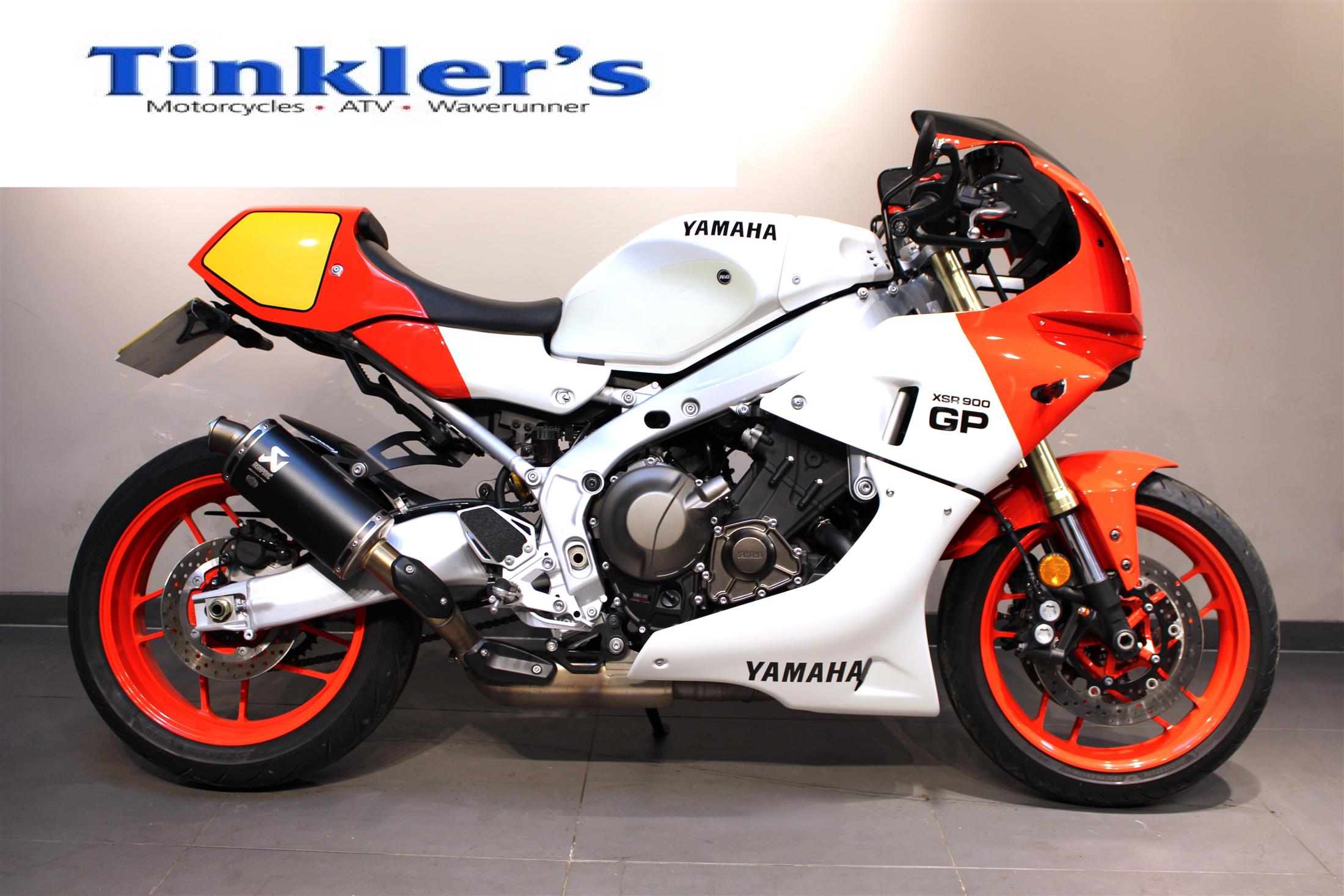 YAMAHA XSR900 GP YAMAHA XSR900 GP