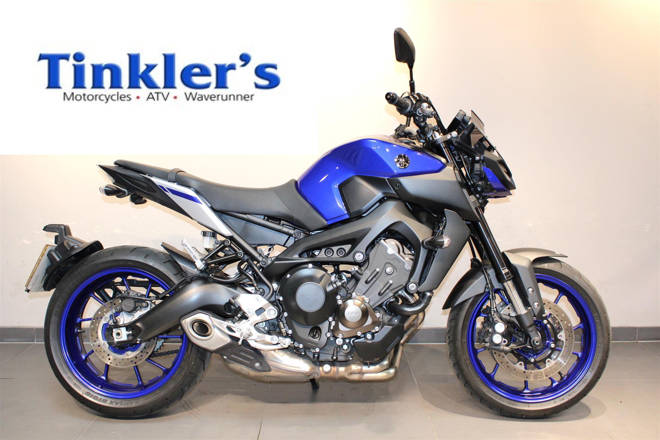 YAMAHA MT-09