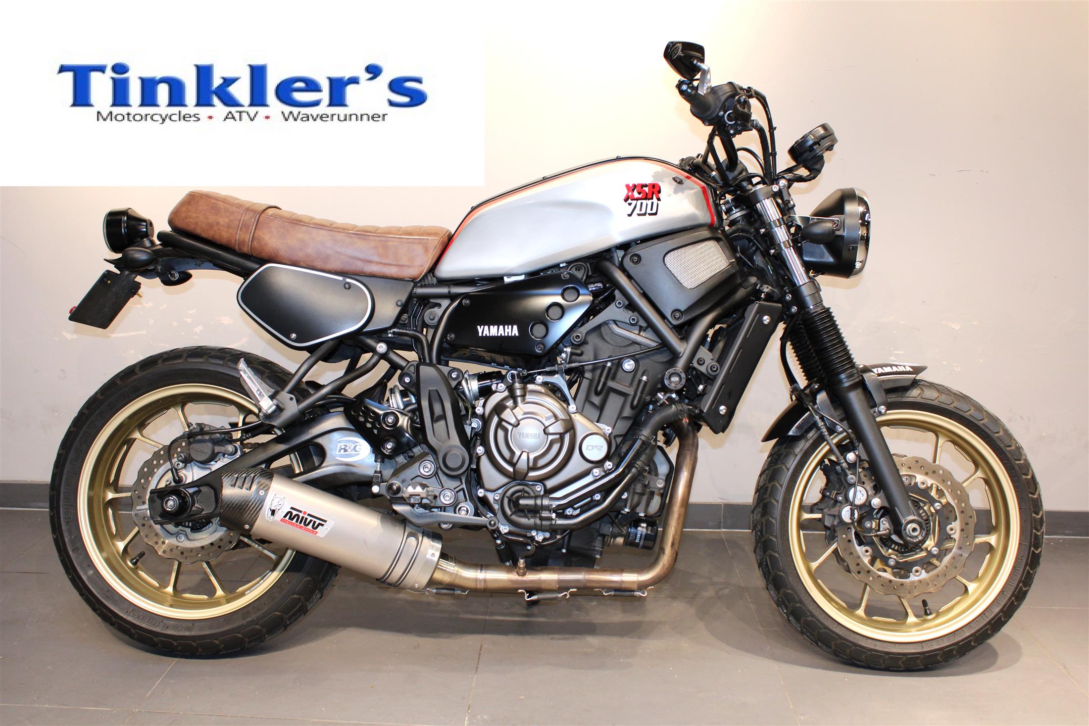 YAMAHA XSR700 X-TRIBUTE