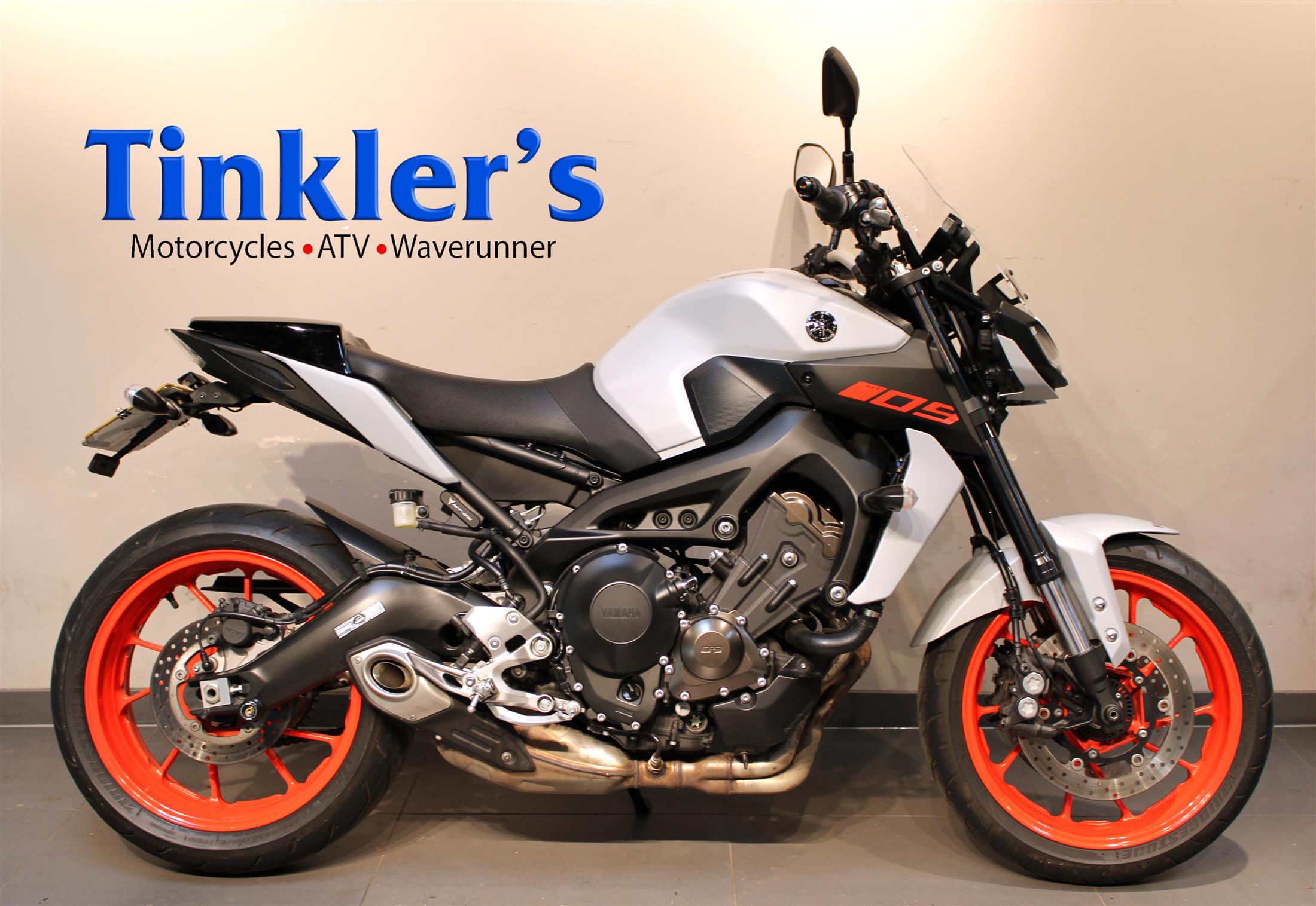 YAMAHA MT-09 YAMAHA MT-09
