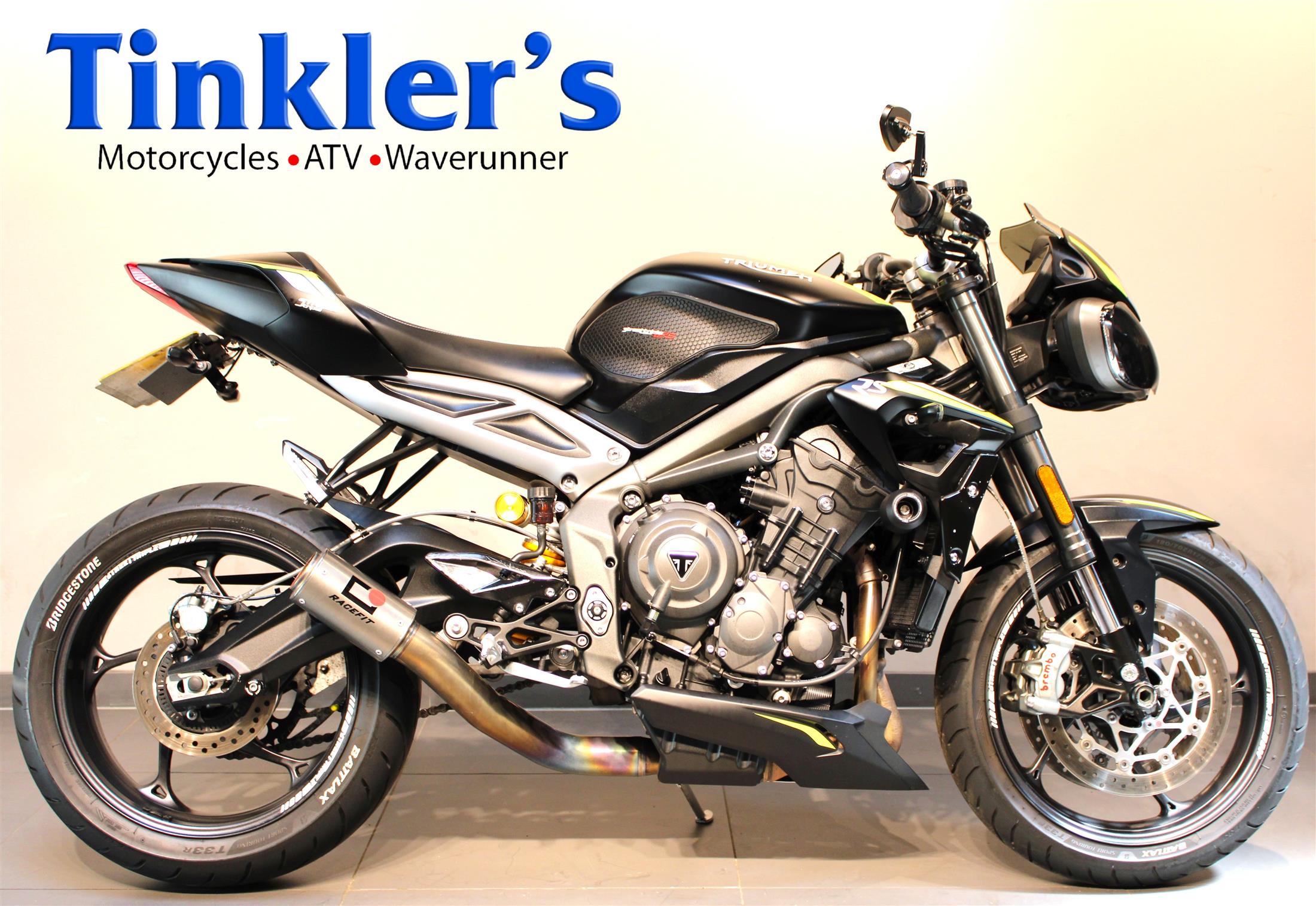 TRIUMPH STREET TRIPLE RS 765 TRIUMPH STREET TRIPLE RS 765