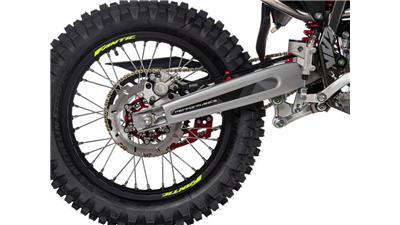 XEF 125 Performance