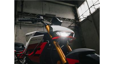 XE 125 2025