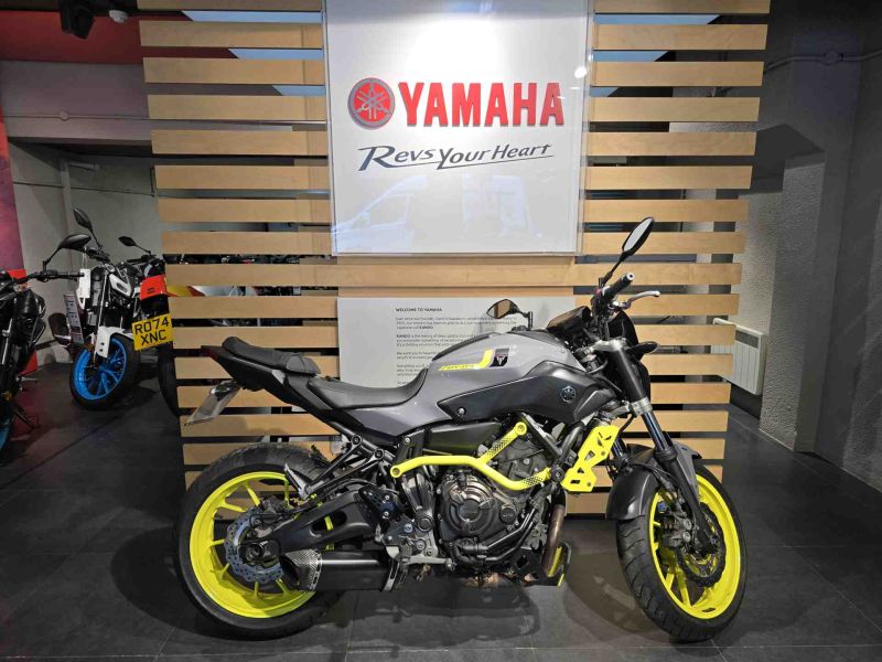 2016 Yamaha MT-07 ABS NIGHT FLUO