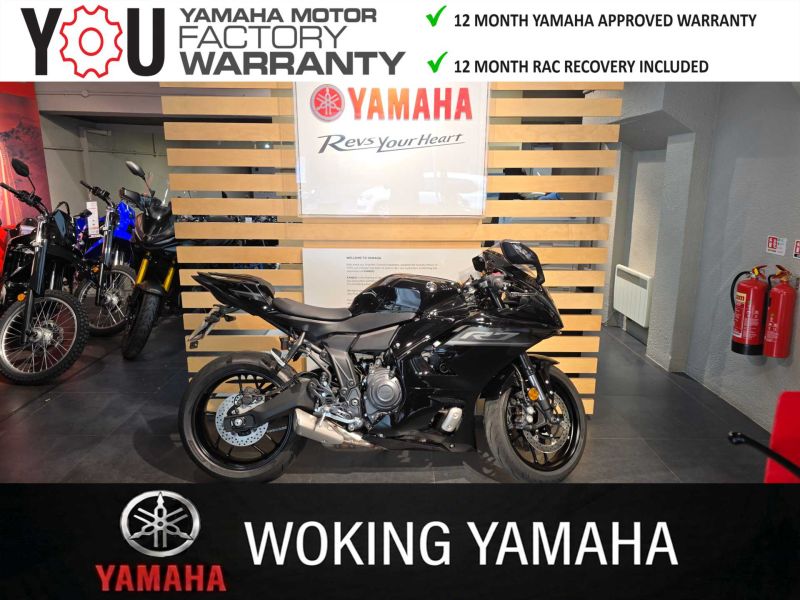 New Yamaha YZF-R7 BLACK
