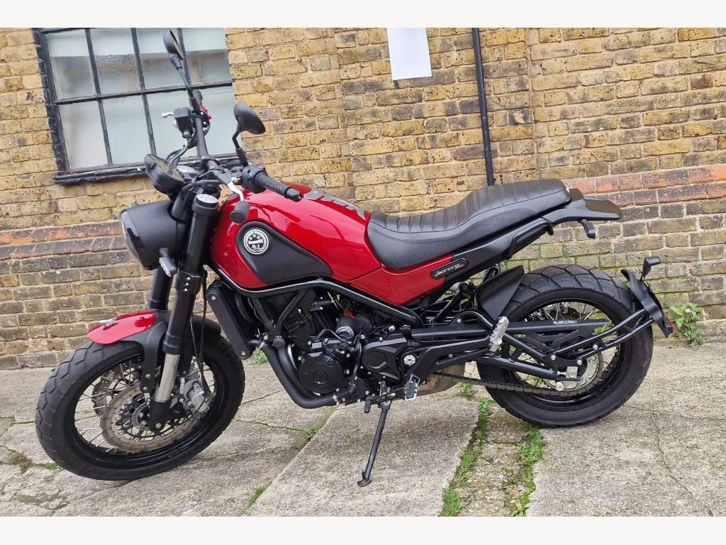 2022 Benelli Leoncino 500 Trail