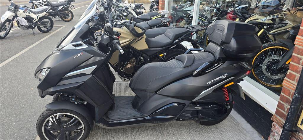 2023 Peugeot Metropolis