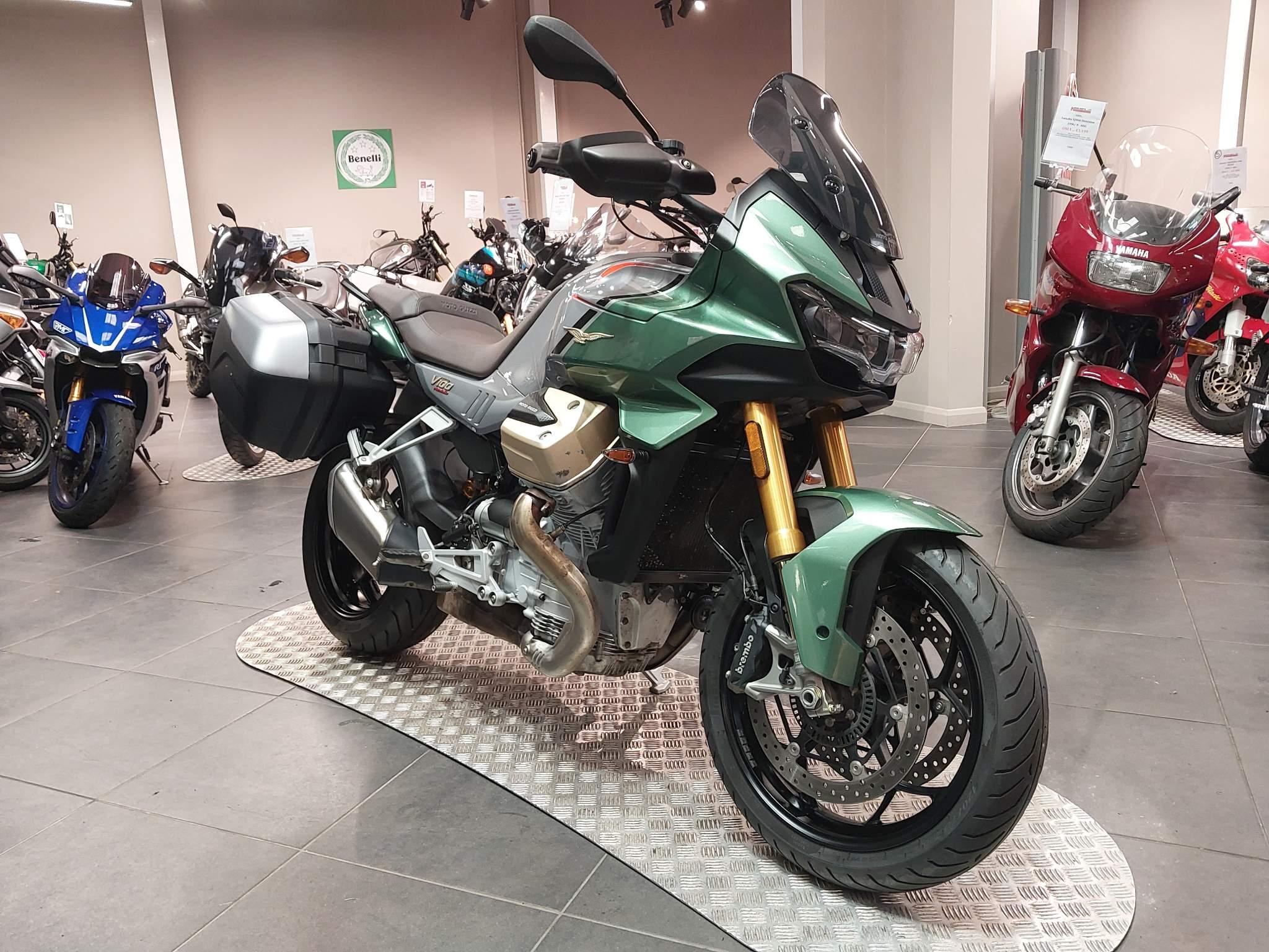 2023 Moto Guzzi V100 Mandello S