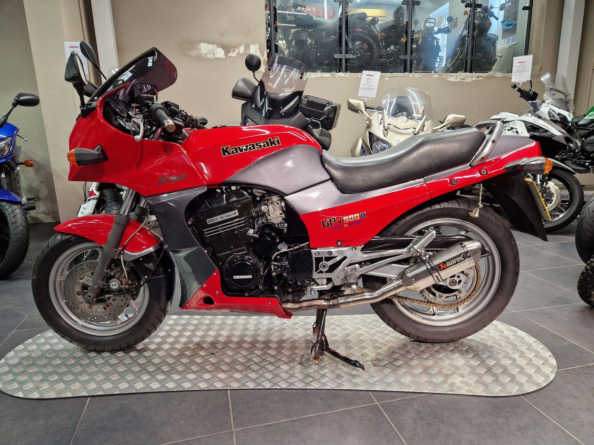 1985 Kawasaki GPZ900