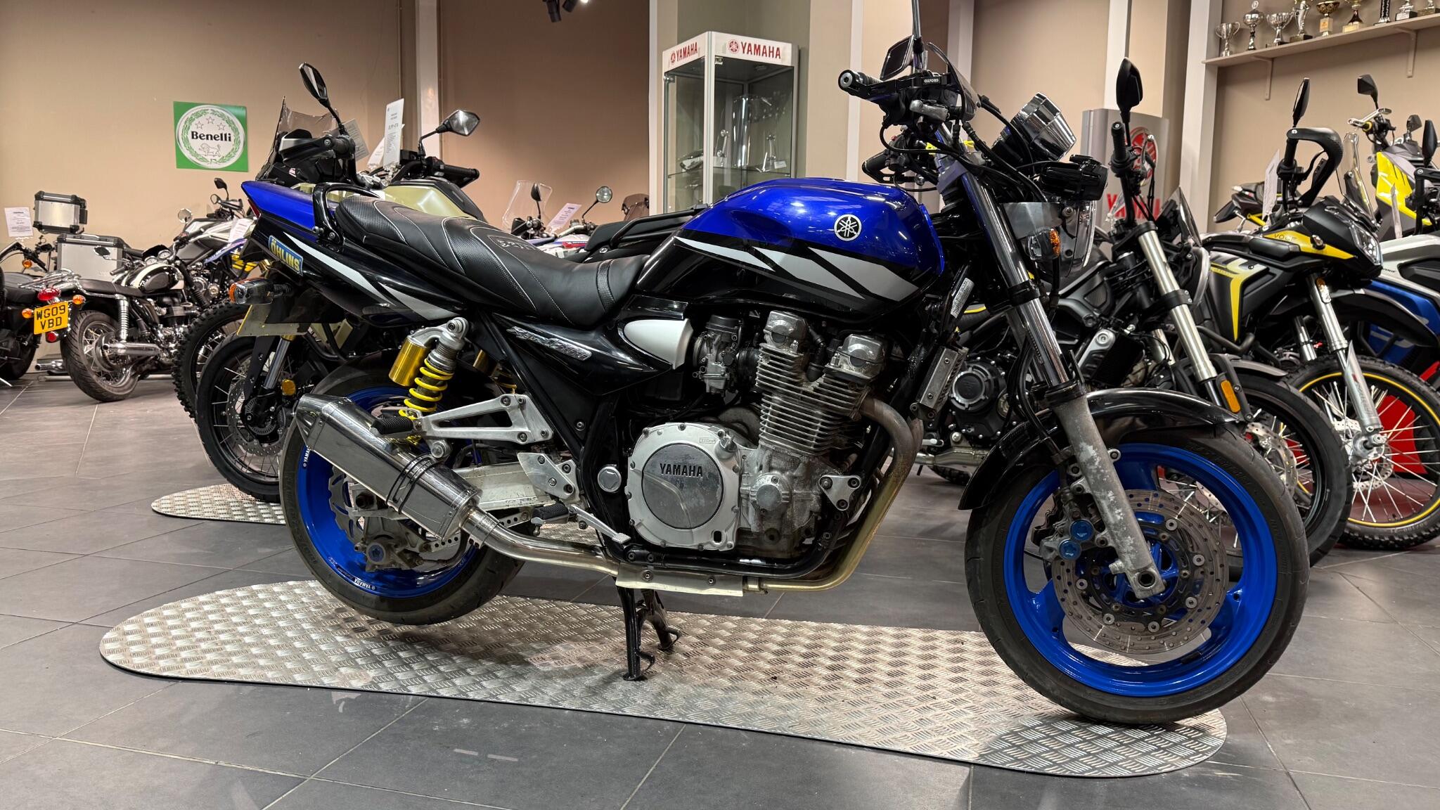 2003 Yamaha XJR1300 2003 Yamaha XJR1300