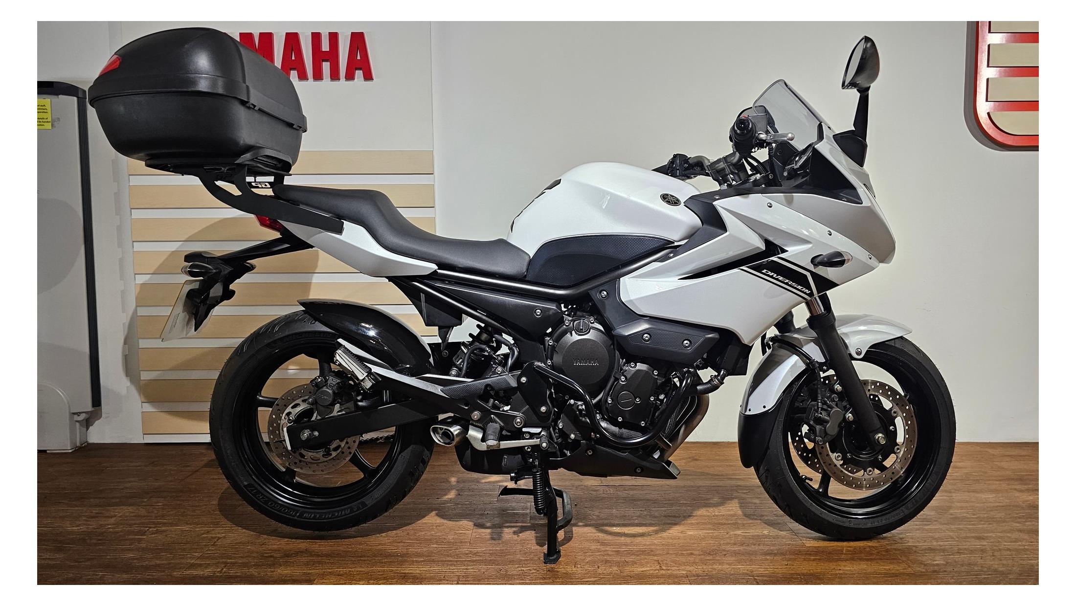 2014 YAMAHA XJ6 DIVERSION