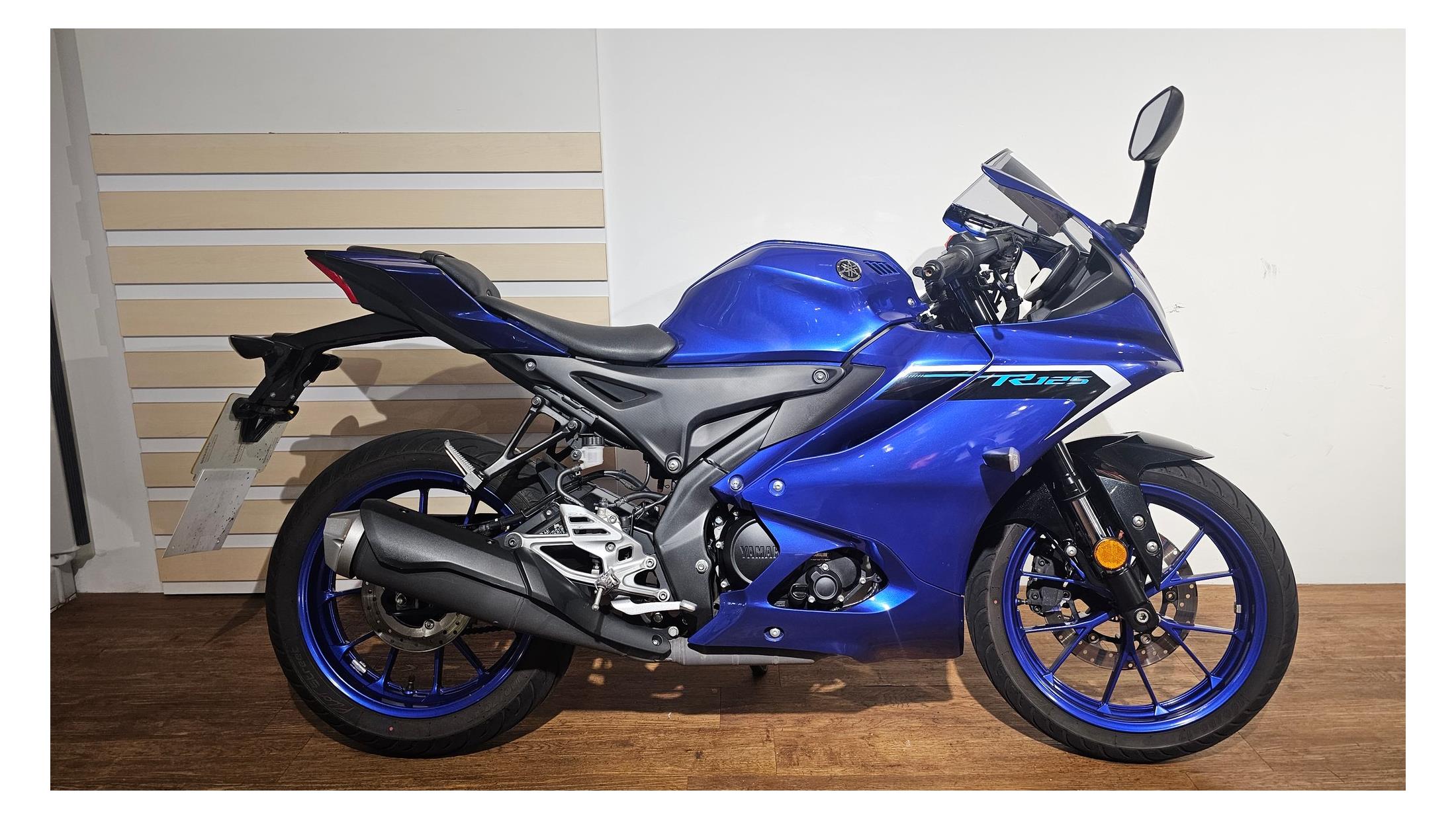 2025 YAMAHA YZF R125