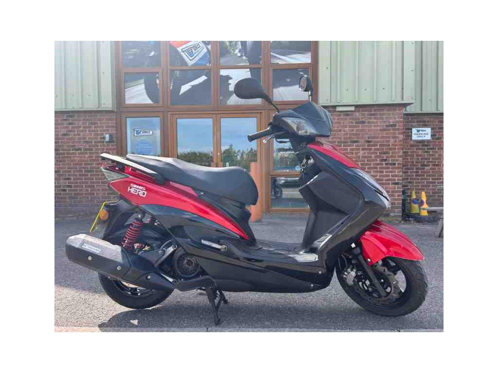 2018 Sinnis Hero Red
