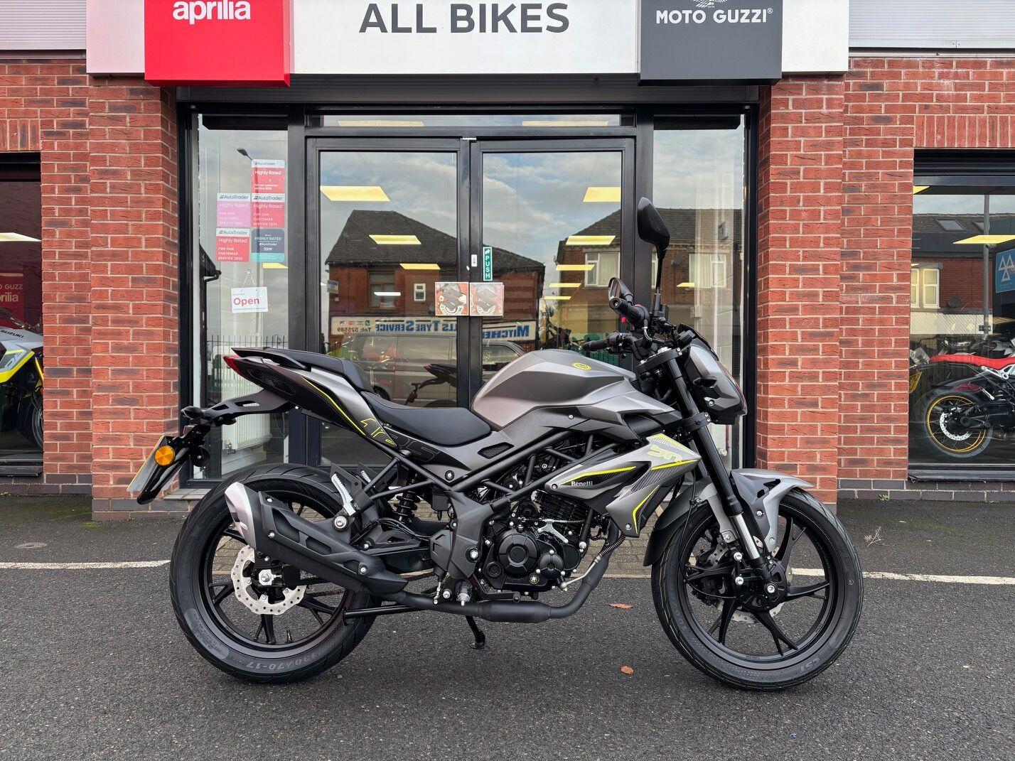 2025 Benelli BN 125 2025 Benelli BN 125