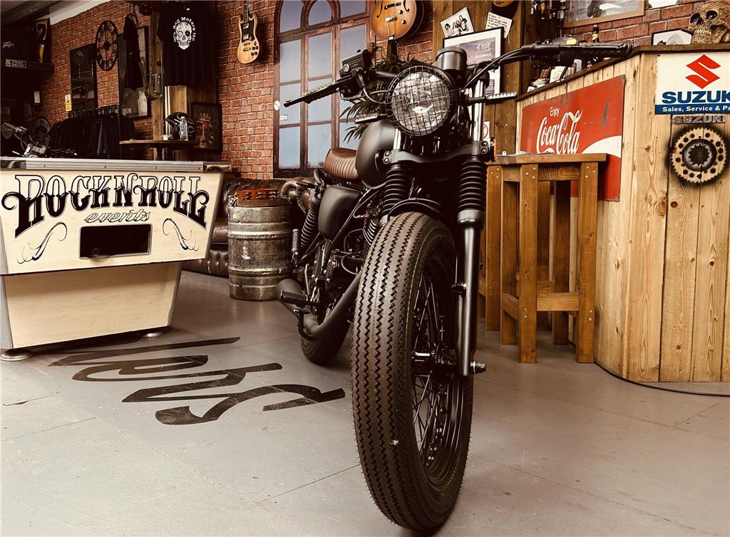 Mutt Mongrel 125  