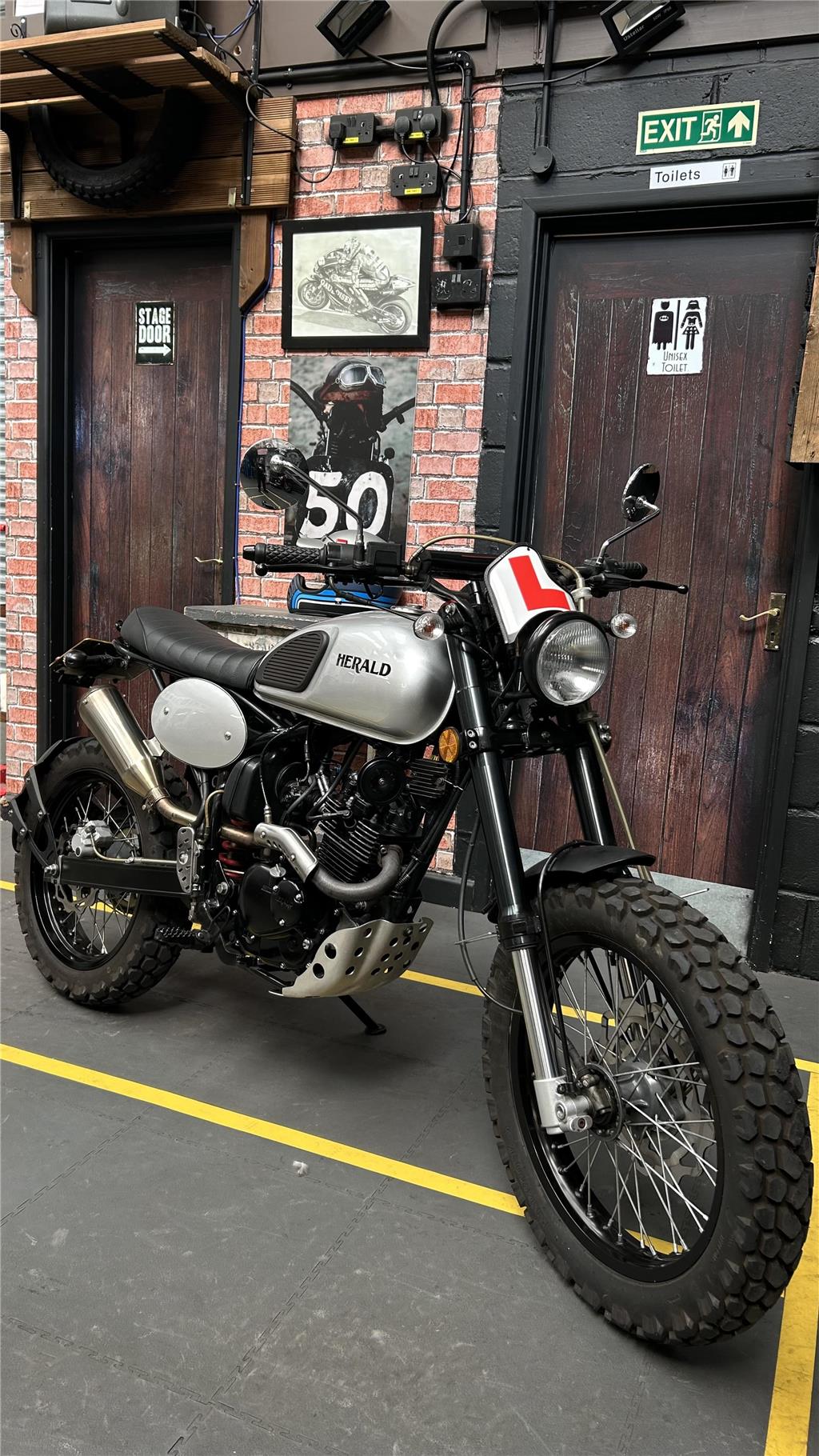 Herald Maverick 125 